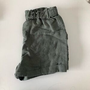 Wilfred free khaki shorts